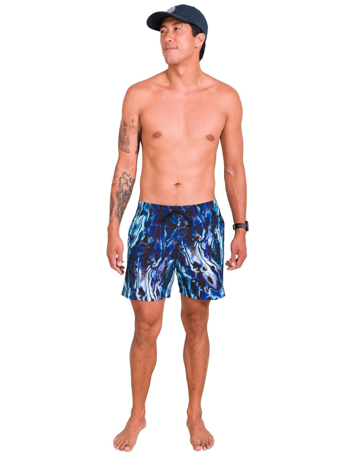Model: Kevin is a marine and molecular biologist researching the impacts of ocean warming on corals. He is 6'1", 175 lbs, and is wearing a size S short.