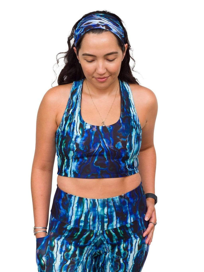 Model: Danielle is a marine GIS analyst who works in coastal habitats. She is 5'8", 155 lbs, 34D and is wearing a M top and short.