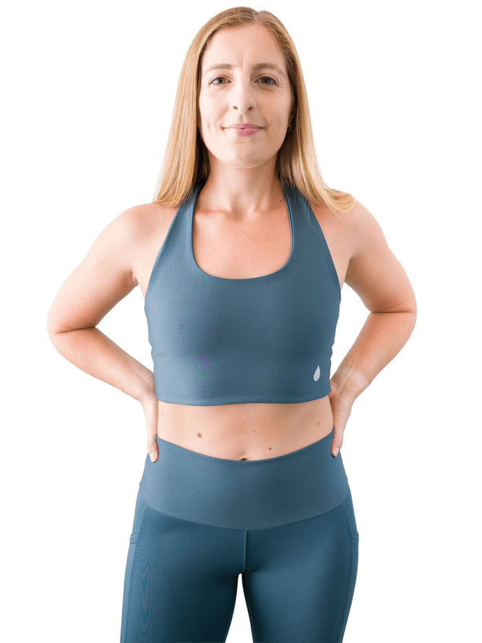 Model: Allyson is a coral biologist. She is 5'4", 145lbs, 34C and is wearing a size M.