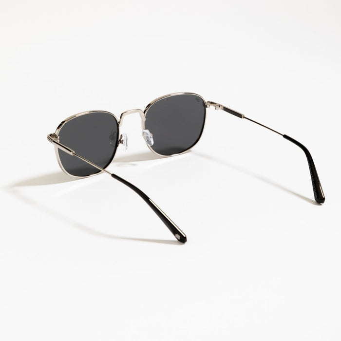 Airplane Mode // 003 - Urban Monkey® - KD9068_Silver