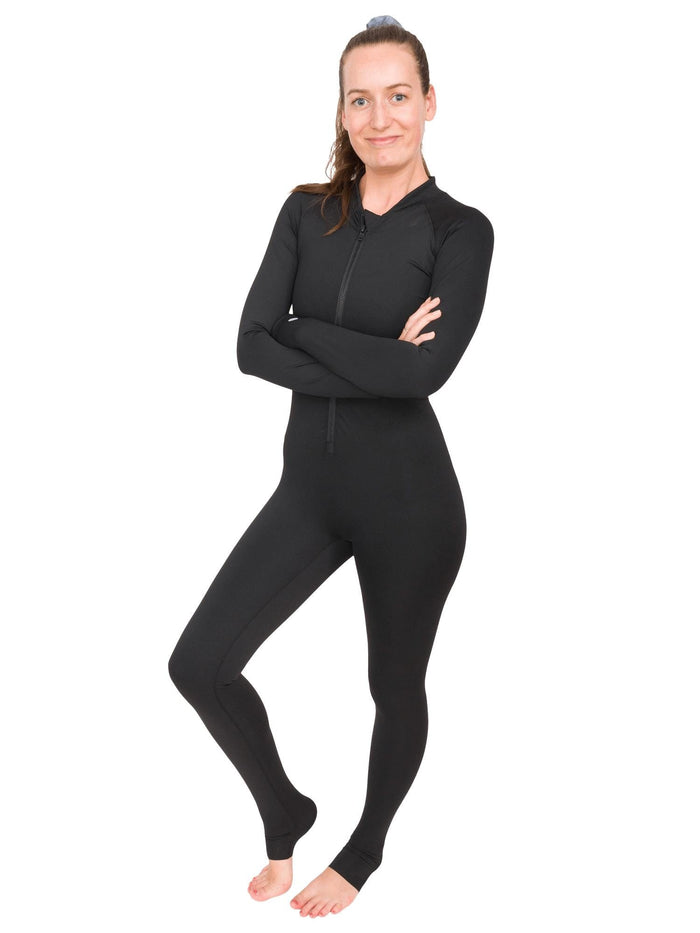 Model: Laura is our Chief Product Officer at Waterlust, a scuba diver, kiter and recreational yogi. She is 5’10, 147 lbs, 34B and is wearing a M full body sun suit.