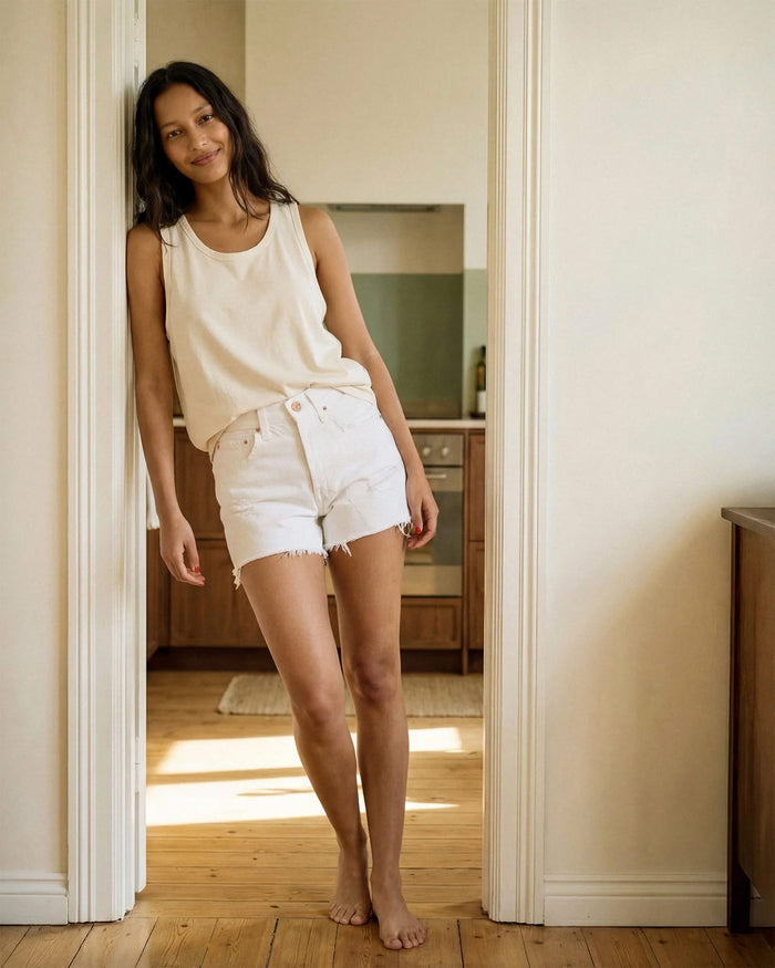 Cai Cut Off Short || White Noise