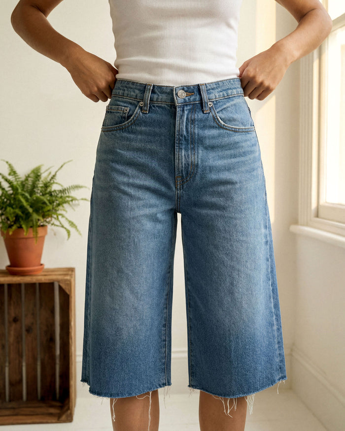 Charlie Oversized Short Raw Hem || Griffon