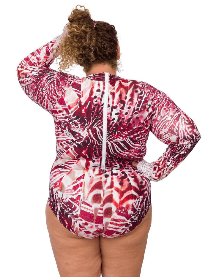 Model: Angela is working towards her Master of Professional Science in Marine Conservation. She is 5'6", 235 lbs, 42E and is wearing a 3XL.