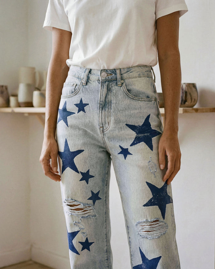 Kayla Relaxed Straight Jean || Foam - Blue Stars