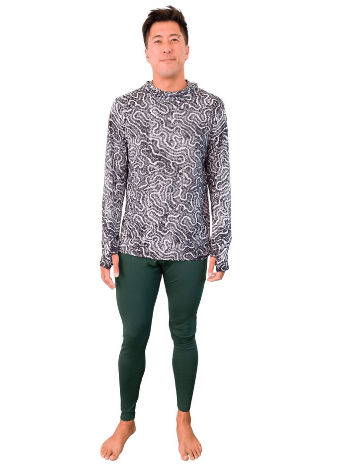 Model: Kevin is a marine and molecular biologist researching the impacts of ocean warming on corals. He is 6'1", 175 lbs, and is wearing a size L.