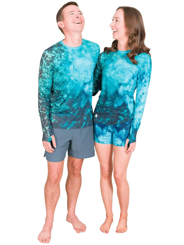 Model: Matching men's and women's set