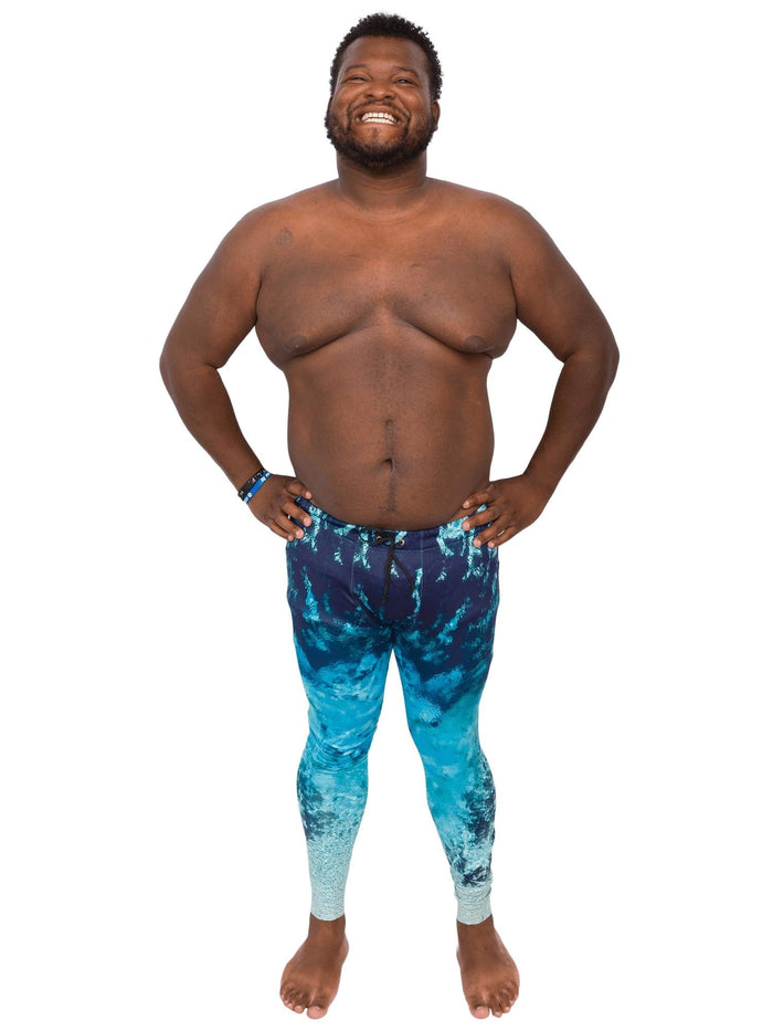 Model: Alex is a fish and wildlife biologist, and science communicator. He is 5’8”, 240 lbs and is wearing a size L.