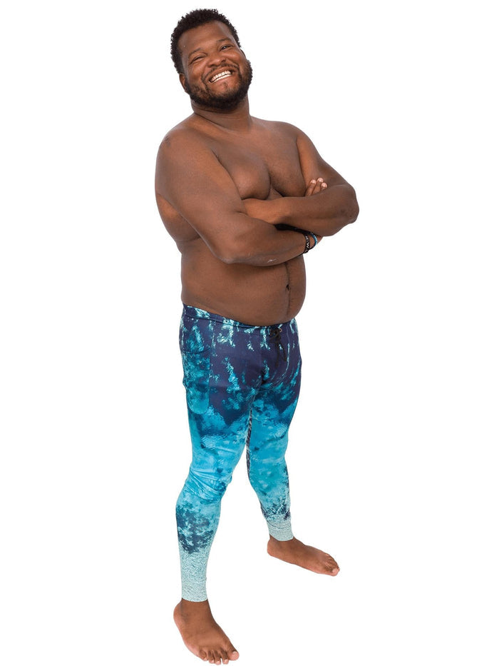Model: Alex is a fish and wildlife biologist, and science communicator. He is 5’8”, 240 lbs and is wearing a size L.