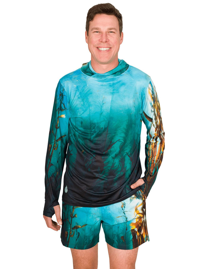 Model: Dalton is a coral biologist who studies the relationship between communities and reef ecosystems. He is 6'3", 200lbs, and is wearing a size XL.