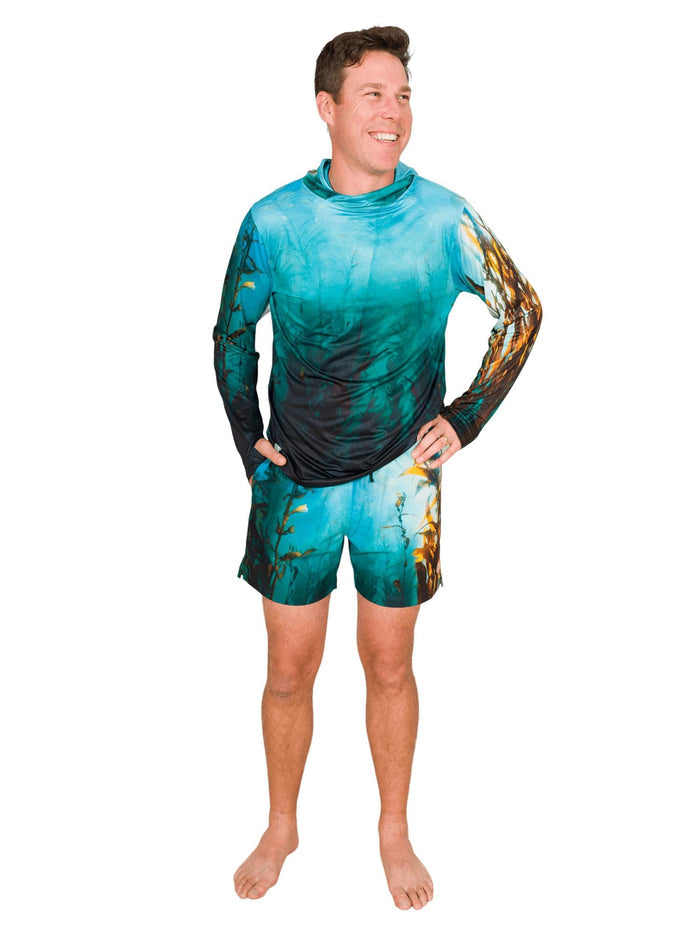Model: Dalton is a coral biologist who studies the relationship between communities and reef ecosystems. He is 6'3", 200lbs, and is wearing a size XL.