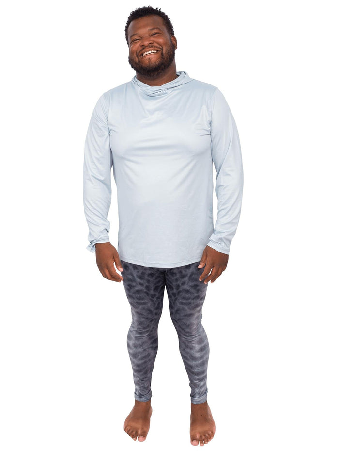 Model: Alex is a fish and wildlife biologist, and science communicator. He is 5’8”, 240 lbs and is wearing a size L legging and 2XL sun shirt.