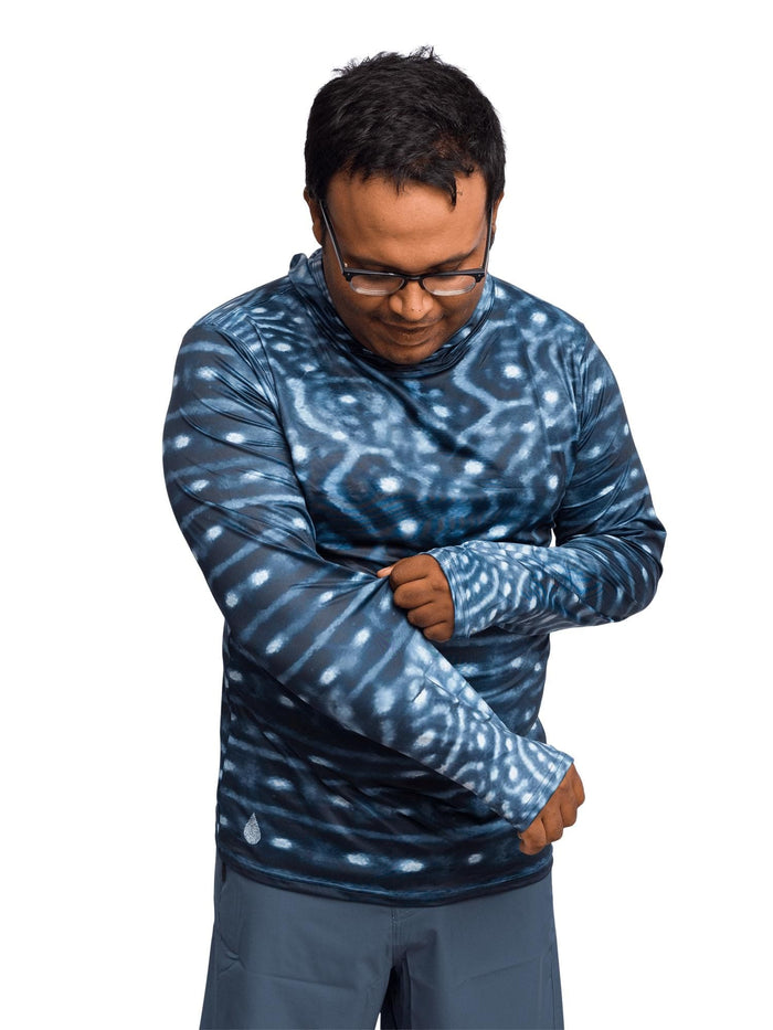 Model: Alberto is a professional sailor and filmmaker promoting youth participation in conservation and water sports. He is 6', 247lbs and wearing a size 2XL shirt and 39 boardshorts.