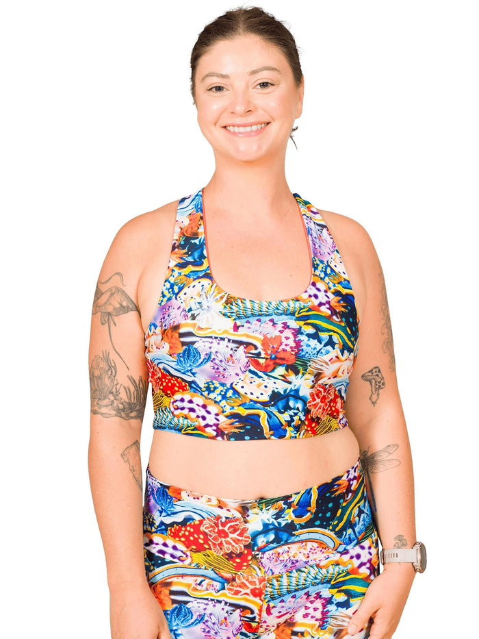 Model: Camilla is the Operations Manager here at Waterlust. She loves using her camera to communicate marine conservation issues. She is 5'8", 180 lbs, 36D, and is wearing size L.