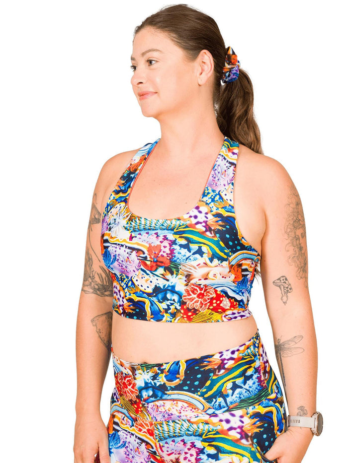 Model: Camilla is the Operations Manager here at Waterlust. She loves using her camera to communicate marine conservation issues. She is 5'8", 180 lbs, 36D, and is wearing size L.