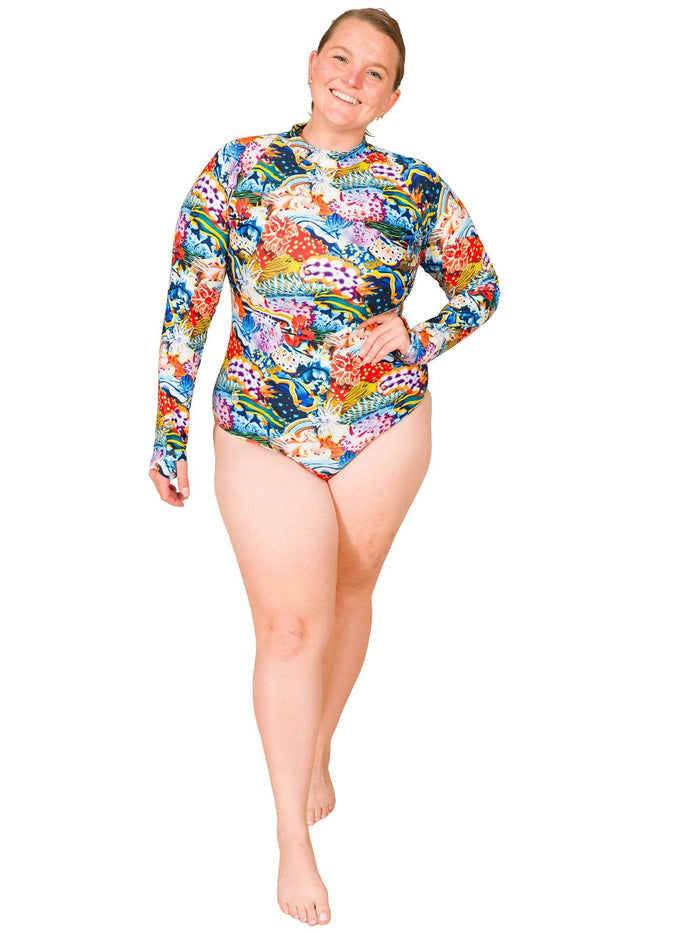 Model: Erin works to educate students and the community about conservation issues in South Florida. She is 5'5", 225lbs, and wearing a size 2XL.