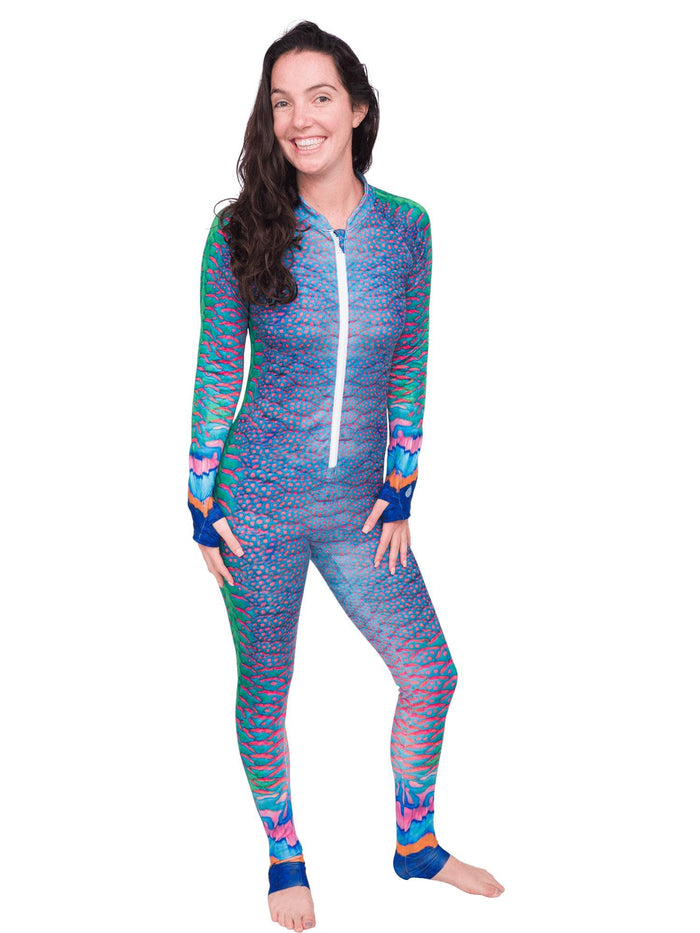 Model: Maddie is the Program & Outreach Director at Debris Free Oceans and a restoration ecology educator. She is 5'8", 135lbs, and wearing a size M.