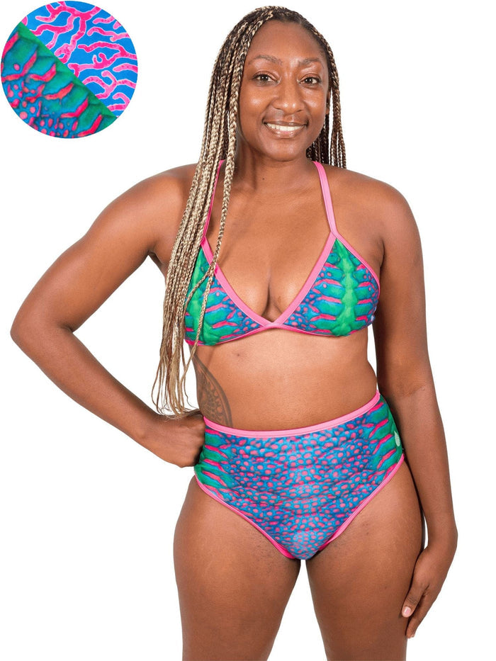 Model: Kayelyn is a marine biologist and underwater photographer. She is 5'4, 146 lbs, 34C and is wearing a size M High-Waisted Bikini Bottom and a M String Bikini Top.