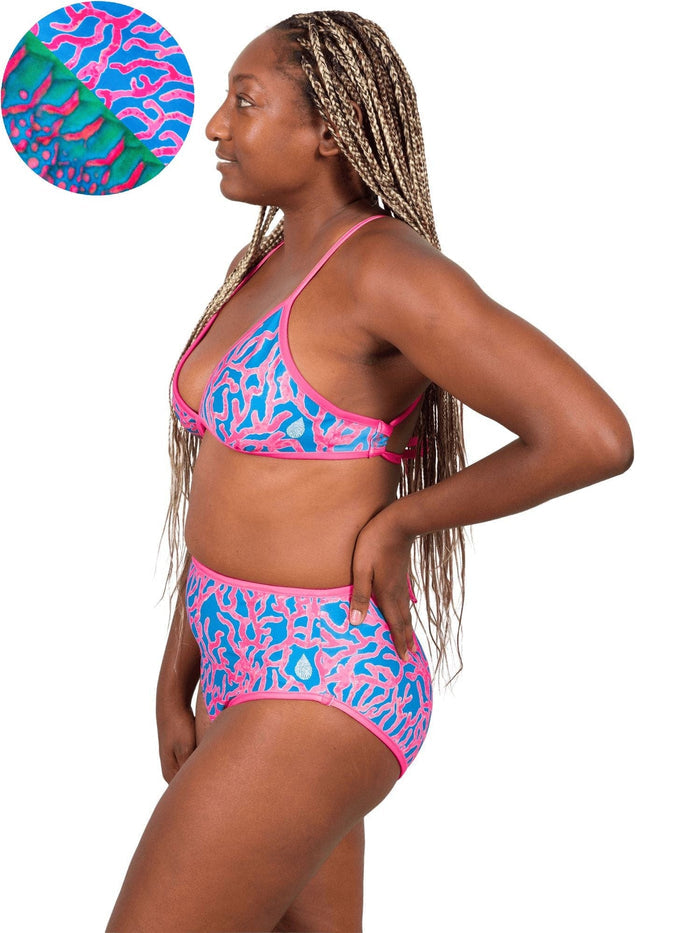 Model: Kayelyn is a marine biologist and underwater photographer. She is 5'4, 146 lbs, 34C and is wearing a size M High-Waisted Bikini Bottom and a M String Bikini Top.