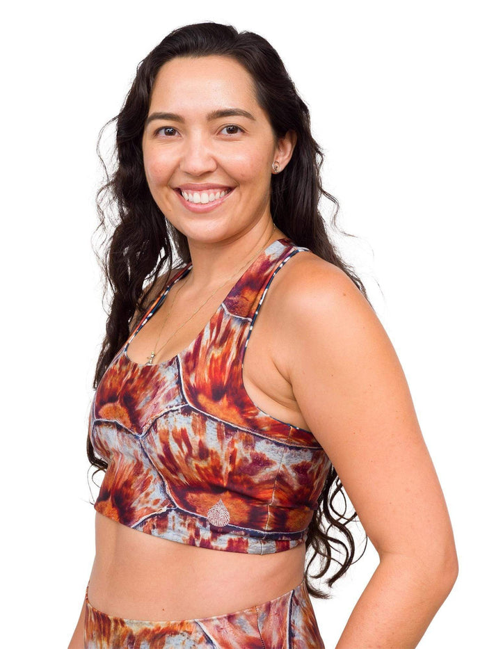 Model: Danielle is a marine GIS analyst who works in coastal habitats. She is 5'8", 155 lbs, 34D and is wearing a M top and legging.