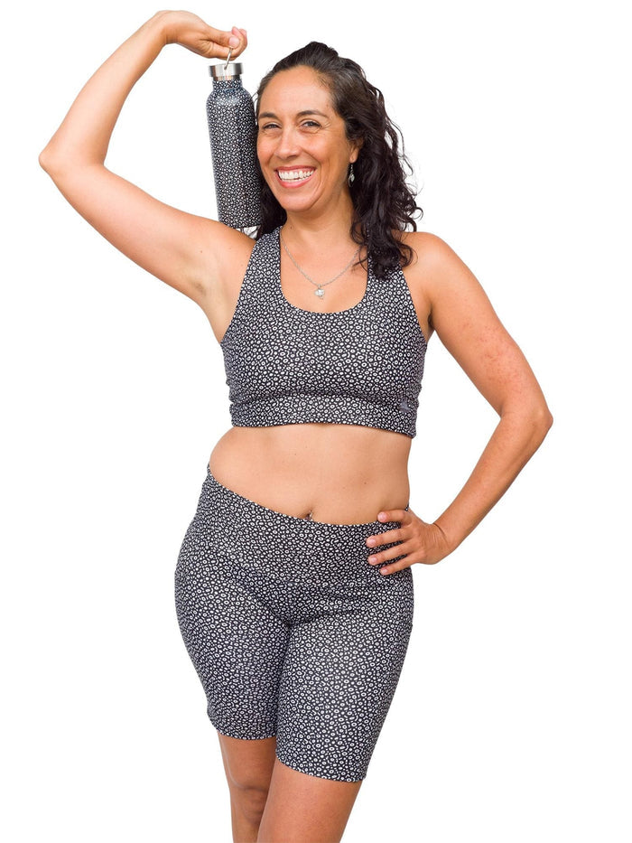 Model: Ana is an avid scuba diver, as well as mooring buoy volunteer for Biscayne National Park. She is 5'9", 170 lbs, 36B and is wearing a M top and L legging.