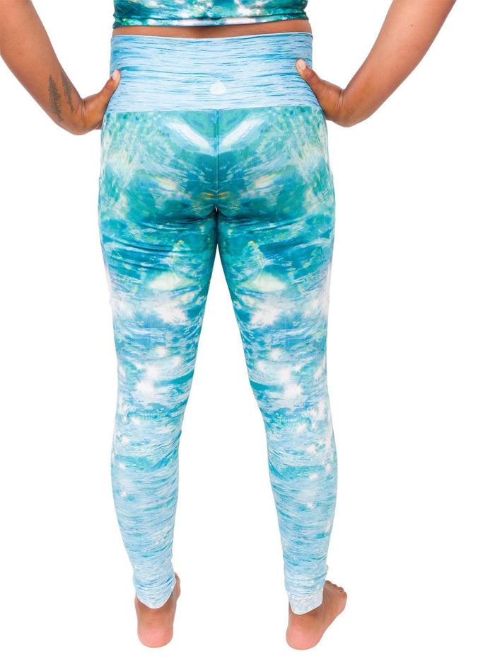 Model: Amani is the CFO of Minorities in Shark Sciences and a shark scientist. She is 5'3", 160 lbs and is wearing a M.