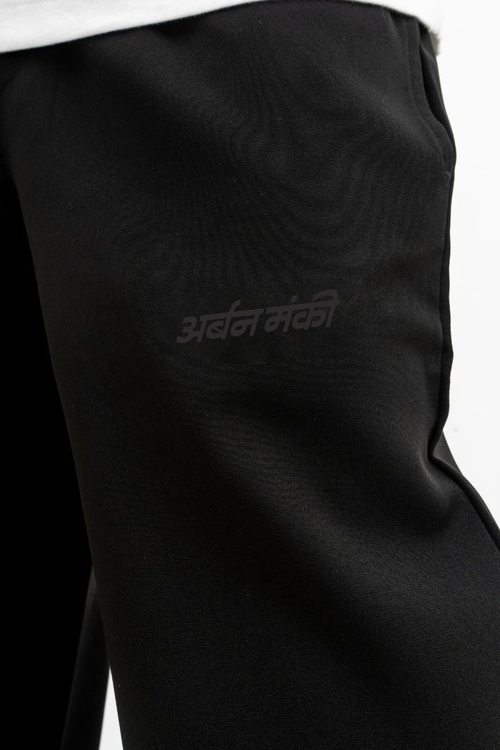 Upgraded Relaxed Straight - Cut Track Pants // Black - Urban Monkey® - UM23_TRK_01A_S/28