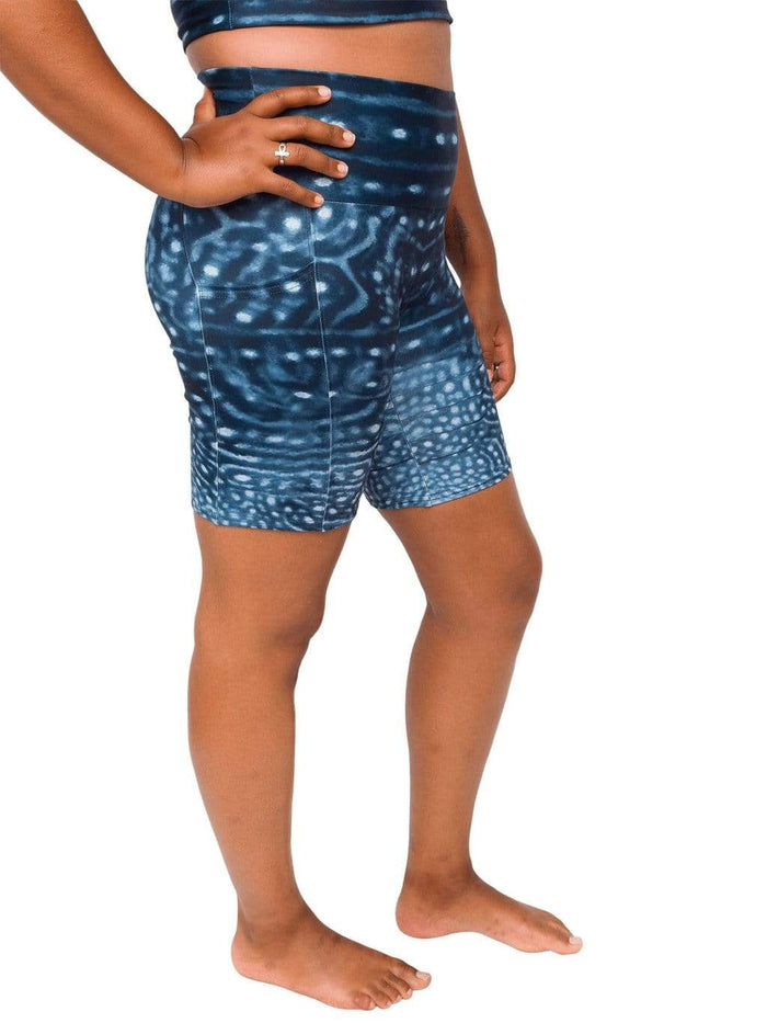 Waterlust whale shark printed biker shorts - side view
