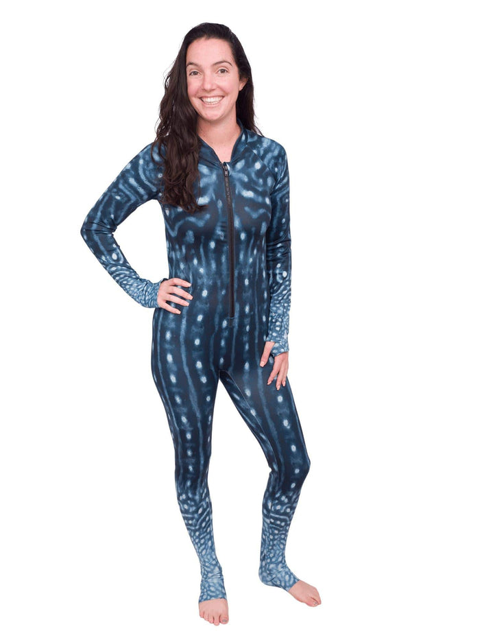 Model: Maddie is the Program & Outreach Director at Debris Free Oceans and a restoration ecology educator. She is 5'8", 135lbs, and wearing a size M.