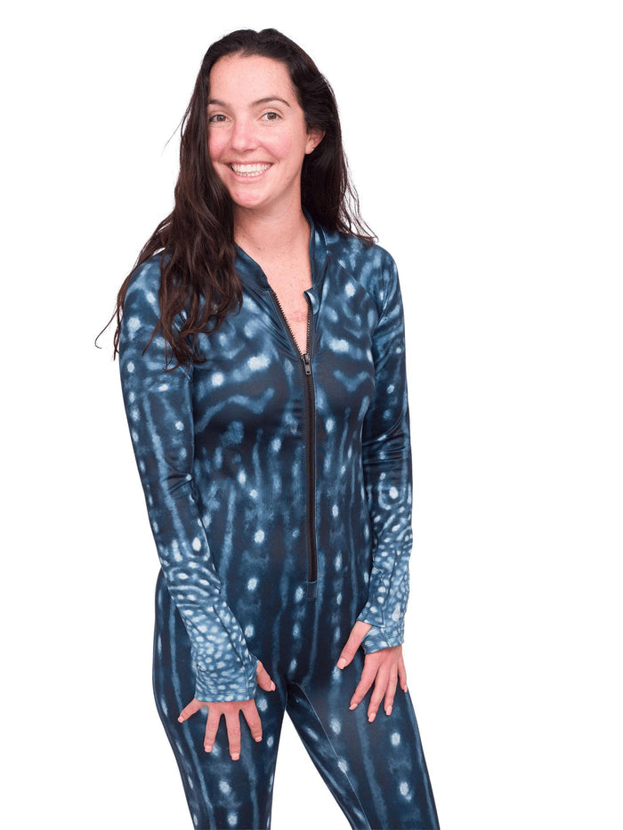 Model: Maddie is the Program & Outreach Director at Debris Free Oceans and a restoration ecology educator. She is 5'8", 135lbs, and wearing a size M.