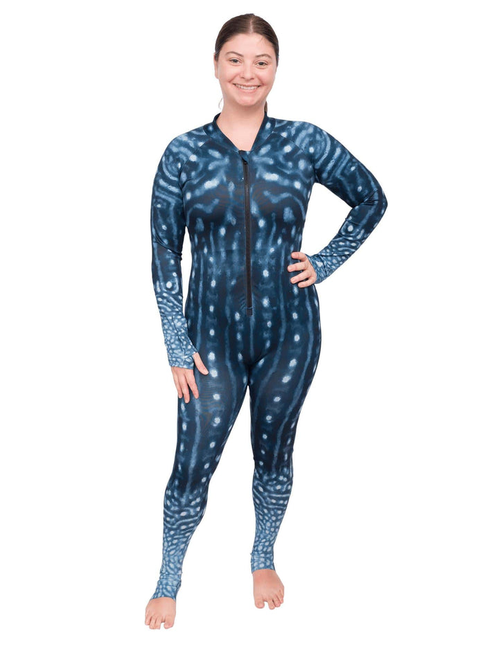 Model: Camilla is the Operations Manager here at Waterlust. She loves using her camera to communicate marine conservation issues. She is 5'8", 180 lbs and wearing a size XL.
