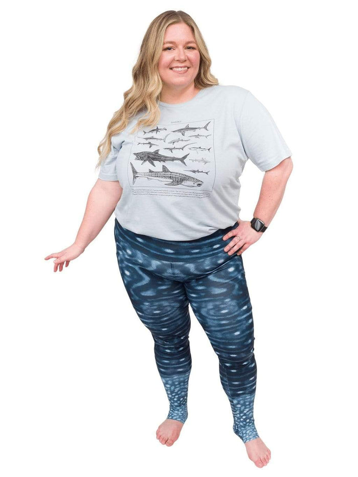 Model: Chelsea is a marine conservationist who believes that science is for everybody… and every BODY! She is 5'2", 230 lbs, 40DD and is wearing a 3XL legging and L tee.