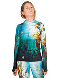 Model: Stella is a graduate student studying coral reef ecology. She is 5'9", 135 Ibs and is wearing a size S.