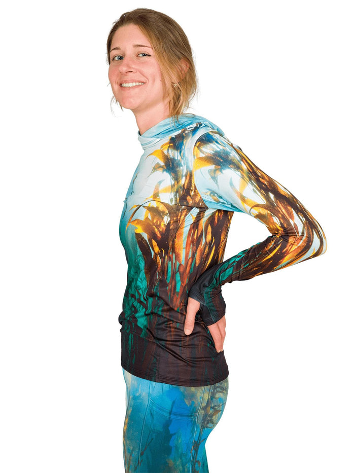 Model: Stella is a graduate student studying coral reef ecology. She is 5'9", 135 Ibs and is wearing a size S.